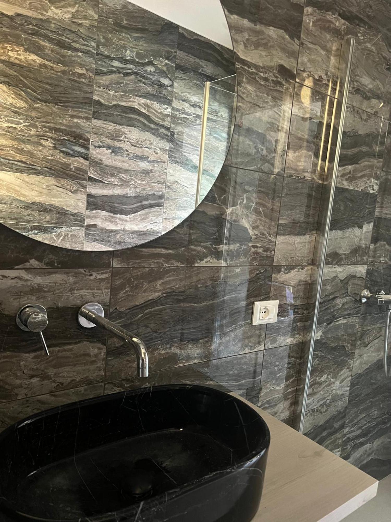Апартаменты Loft Сирмионе Номер фото